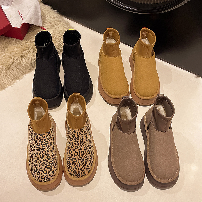 Scarpe da neve fredde del nord-est con suola spessa per le donne nell'inverno 2024, con pile aggiunto, impermeabili ispessite, antiscivolo e_voghion.com