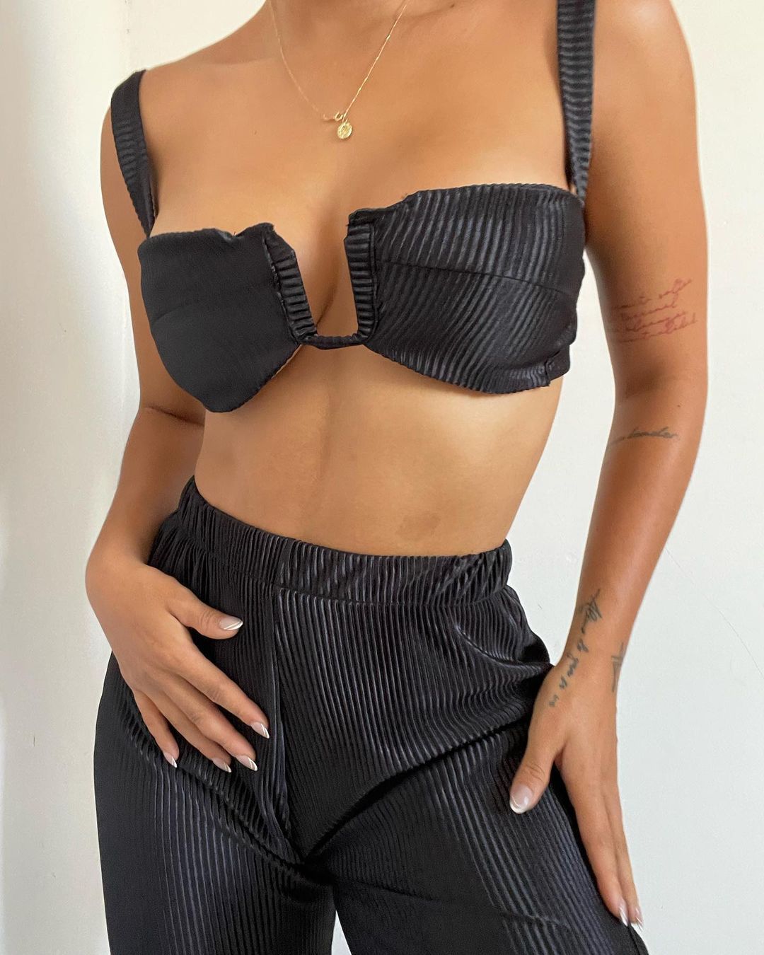 Traje de dos piezas para mujer, primavera y verano, con tirantes finos, espalda descubierta, informal, con pantalones rectos