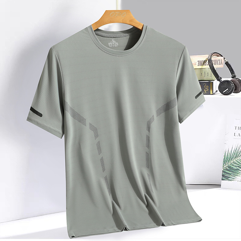 Summer Ice Silk Men's Outdoor Short-sleeved T-shirt Thin Breathable Air Conditioning Ice Short-sleeved T-shirt Men's Quick-drying Sports Top Summer Ice Silk Men's Outdoor Short-sleeved T-shirt Thin Breathable Air Conditioning Ice Short-sleeved T-shirt Men's Quick-drying Sports Top