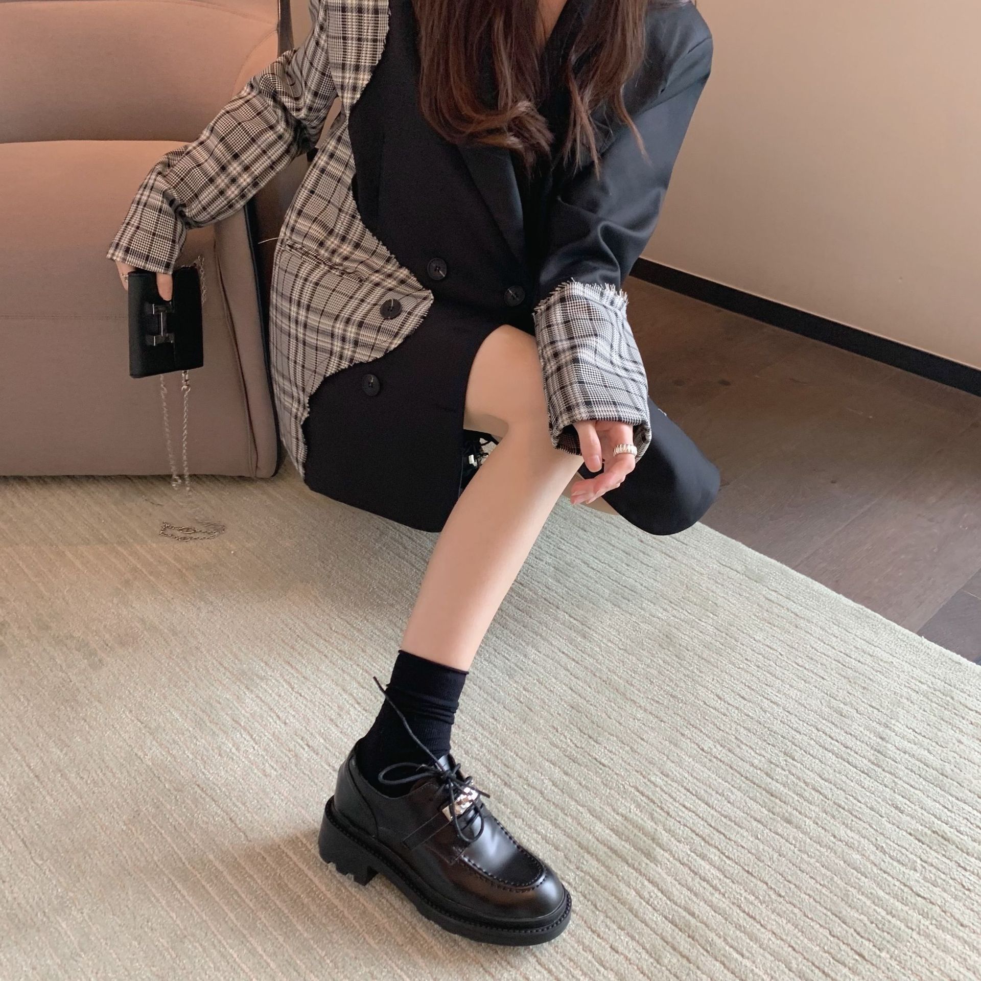 2025 primavera nuevo estilo británico mocasines con cerradura pequeña suela gruesa tacón grueso con cordones Oxford zapatos de cuero pequeños para mujer