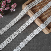 �¿�Сѩ���W���ٽz��߅���b�o��Ů�b�ҾӴ̽��W�����l��1.2cm