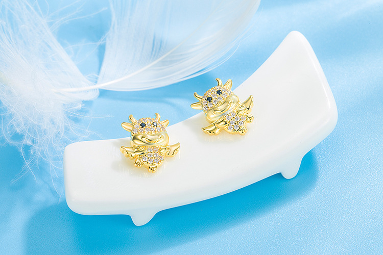 South Korea personality calf earrings cute cow fashion full of diamond earrings jewelrypicture5