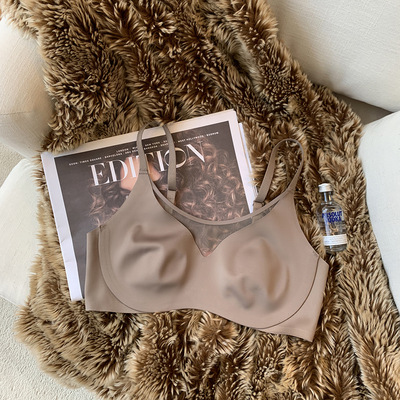 Orejas de conejo delgadas japonesas ropa interior sin costuras de las mujeres sujetador de adelgazamiento de pecho grande sin anillo de acero sujetador de sueño