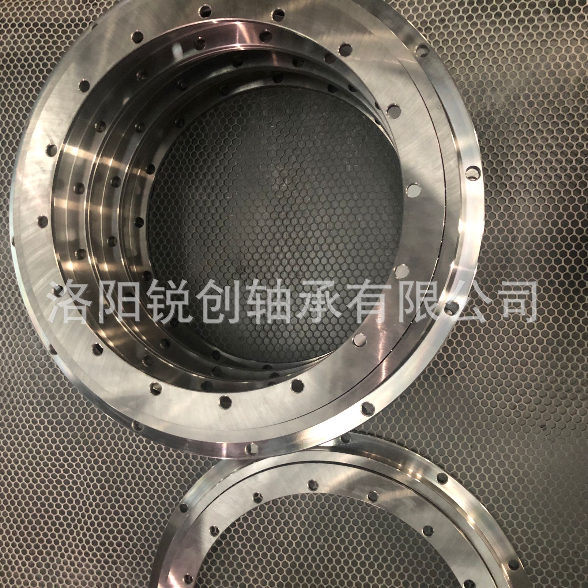 四点接触球SD.650.20.00.C 精密带法兰转盘轴承