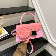 �|�Џ͹����e��2026�¿�s��ɫ�ļ����������μ�б��С����Ů