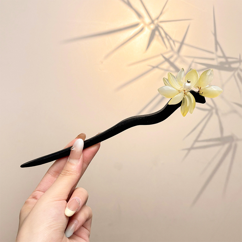 Retro simple nicho de alta estética oriental diseño de cabello de flores de frascos de estilo antiguo cabello