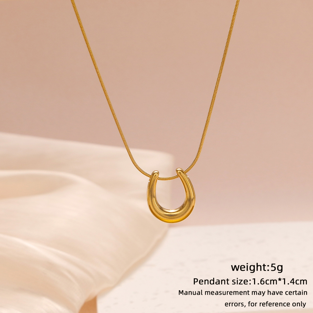 Titanium Steel Material Wholesale Jewelry Sweet Geometric Cross Titanium Steel 18K Gold Plated Pendant Necklace Cable Chain