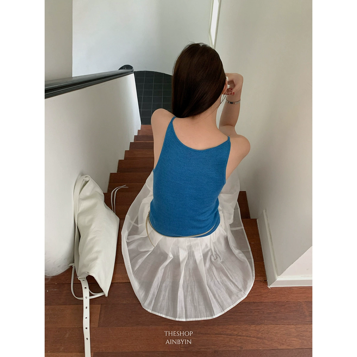 Yi En Oinbyin Корейский трикотажный камзоловый жилет