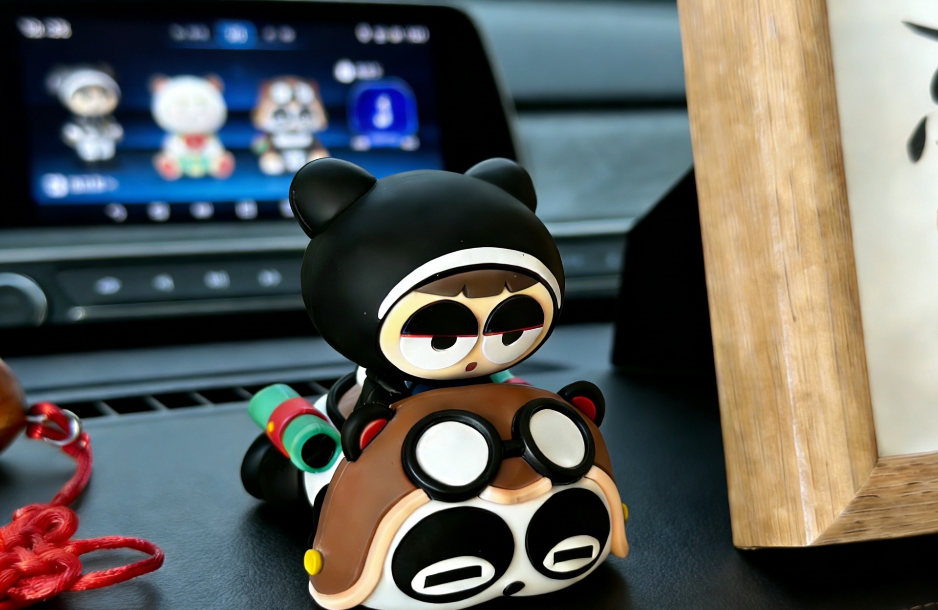 In-Stock New Retro Racing Kart Panda G3 Car Interior Decoration Rotating Ornament for Car Dashboard