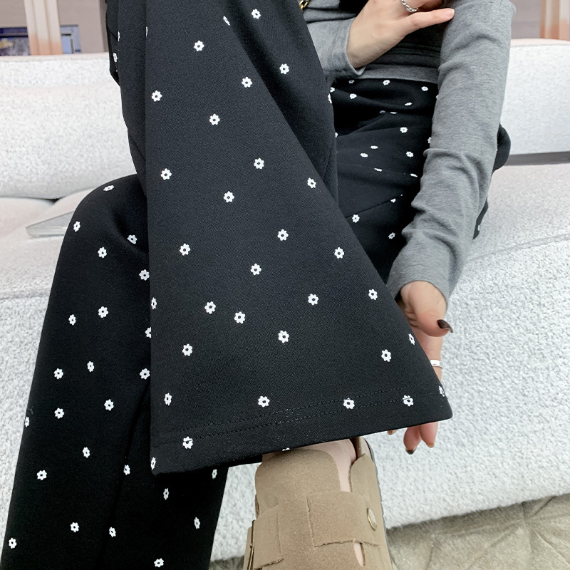 Retro black autumn comfortable trousers