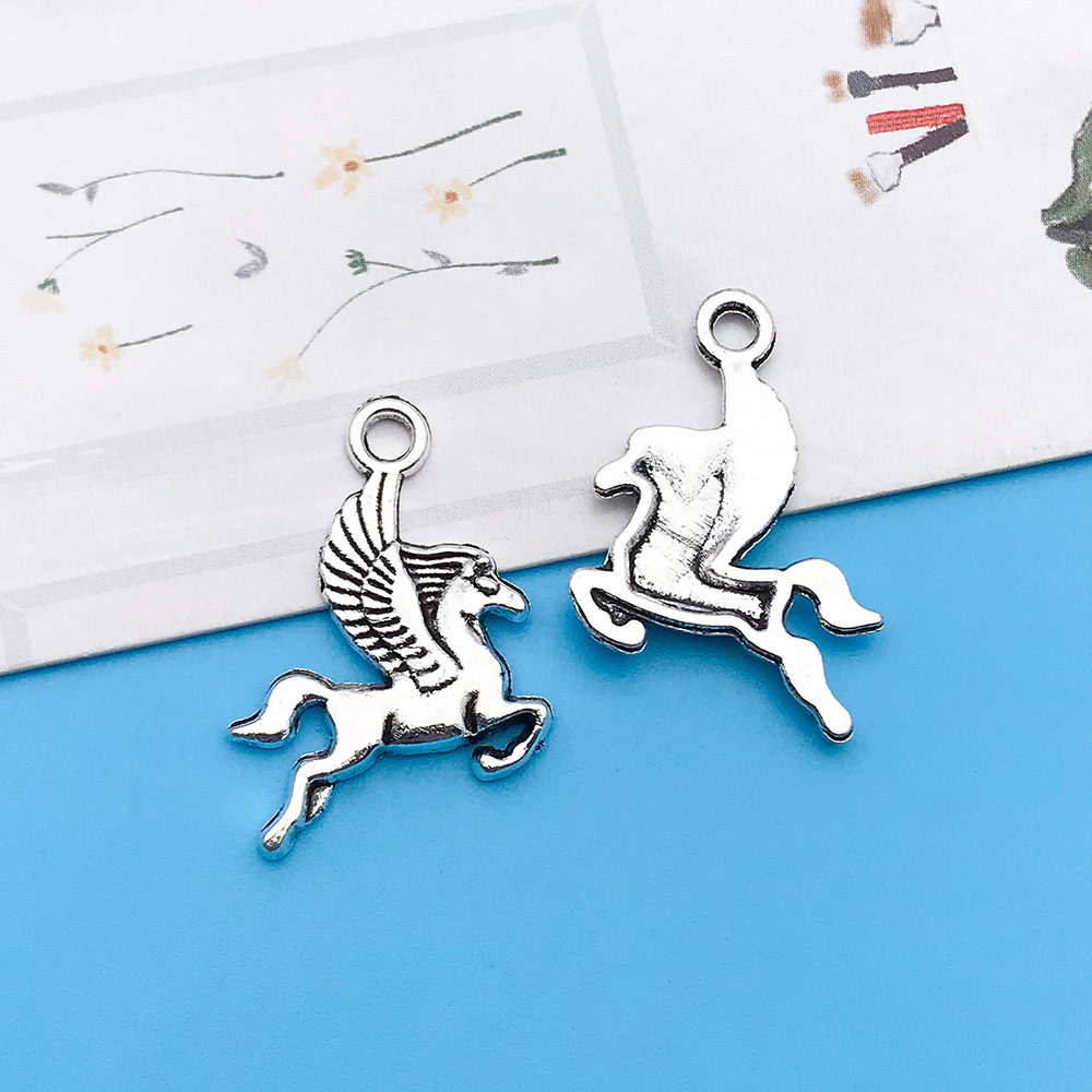 고대 실버 날개 페가수스 유니콘 15.5x 23.5mm-B95-1g