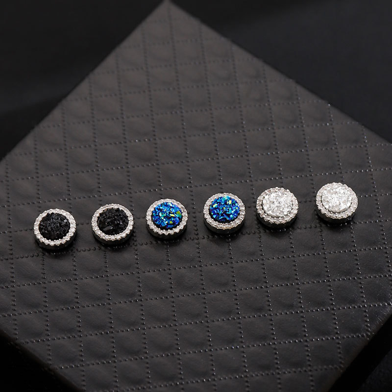 Crystal Cluster Dazzling Magnetic Ear Clips for Men, Trendy Light Luxury High-End Minimalist Style Earrings, Non-Pierced Painless Ear Accessories