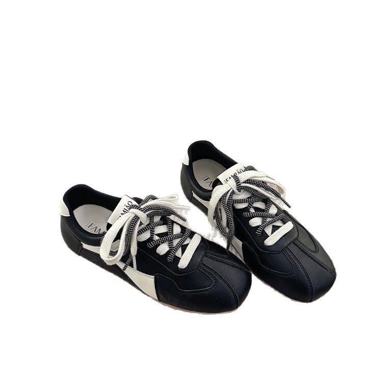 Zapatos de entrenamiento de mujeres estilo universitario versátil otoño 2026 nuevos zapatos deportivos casuales suaves ligeros zapatos de mujer