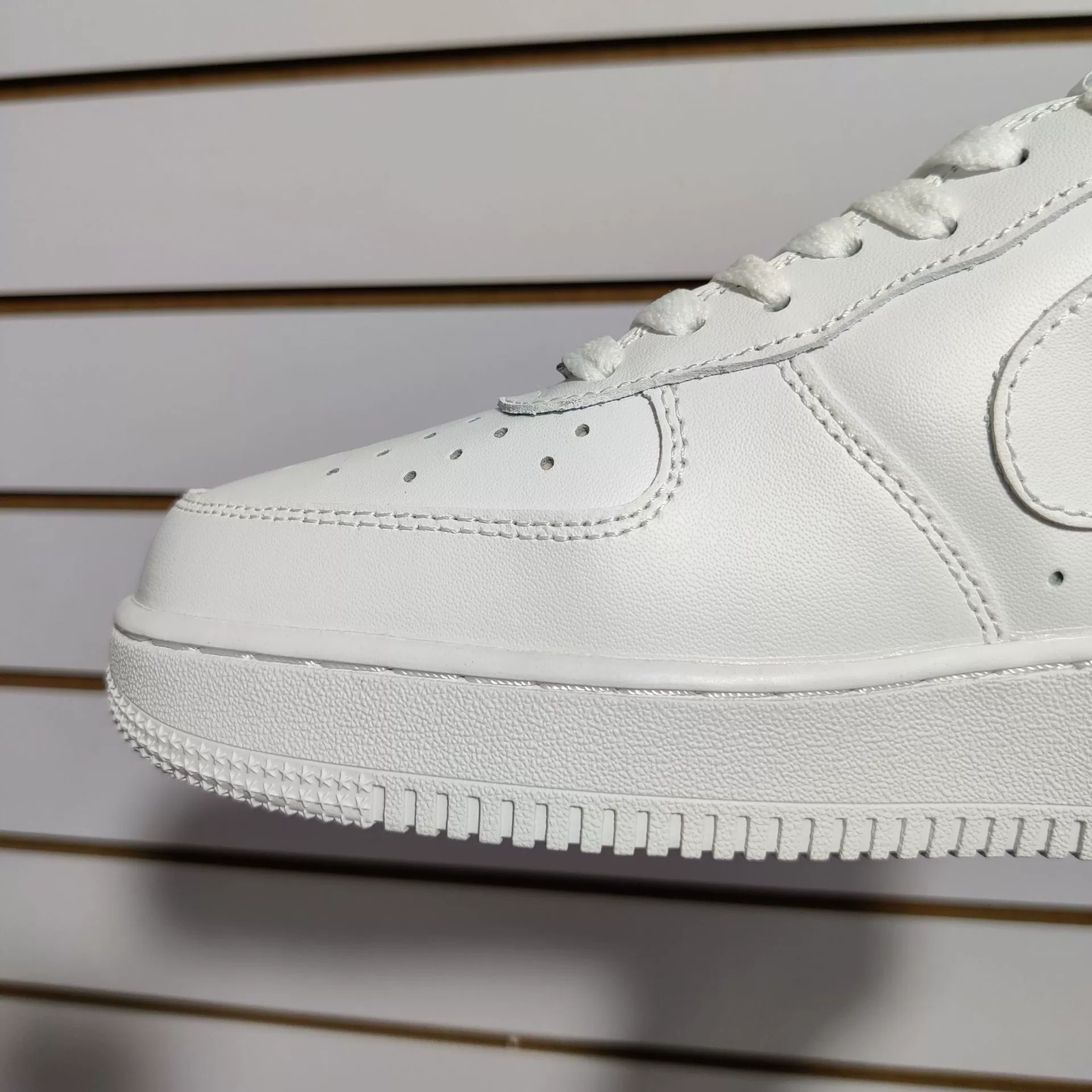 Найк Air Force 1, обувь, кожаные кроссовки для мужчин и женщин для отдыха, скейтбординг, (посредническая торговля), оптом, кожа