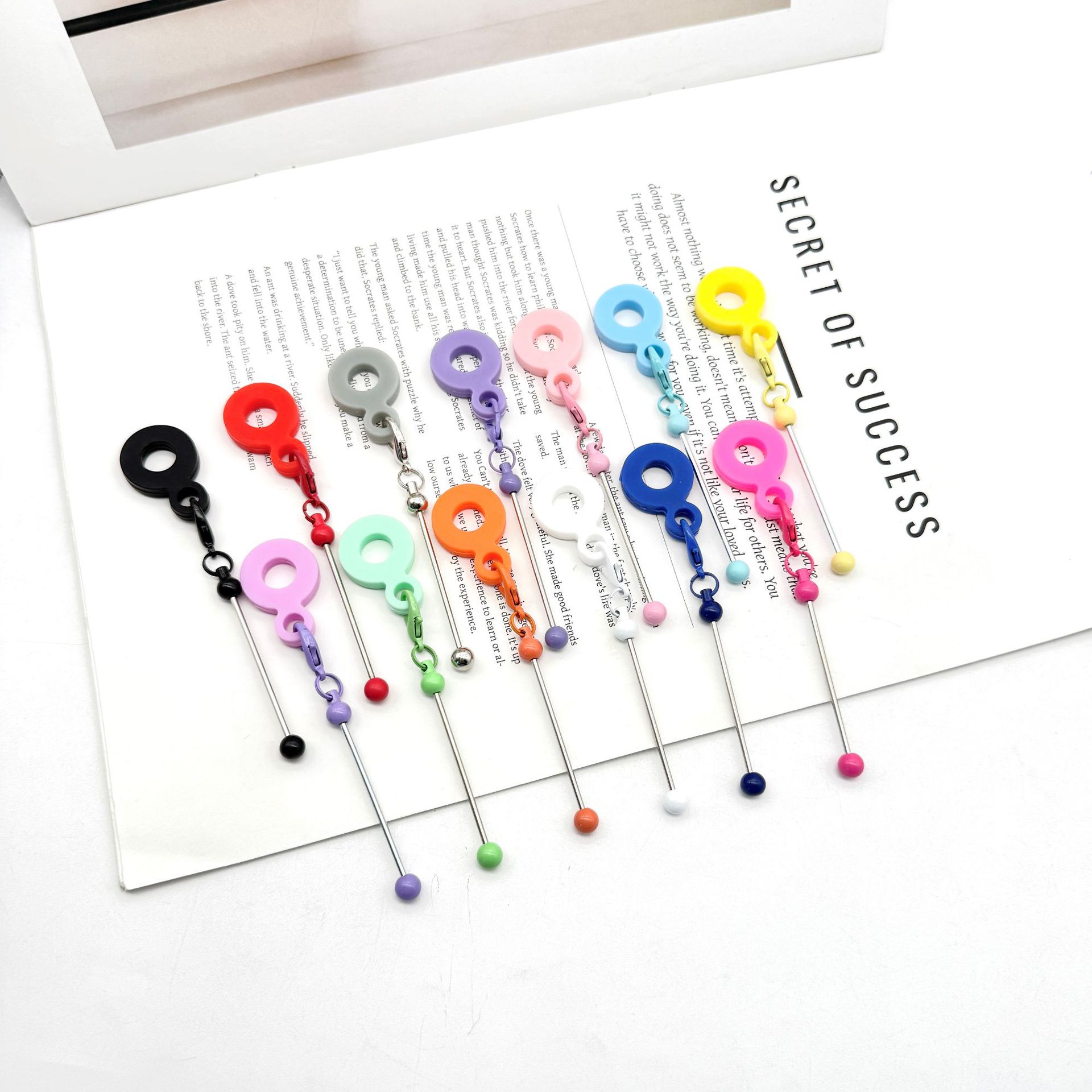 新款硅胶钥匙扣 创意diy串珠水杯吸管8-10mm硅胶吸管配饰现货批发