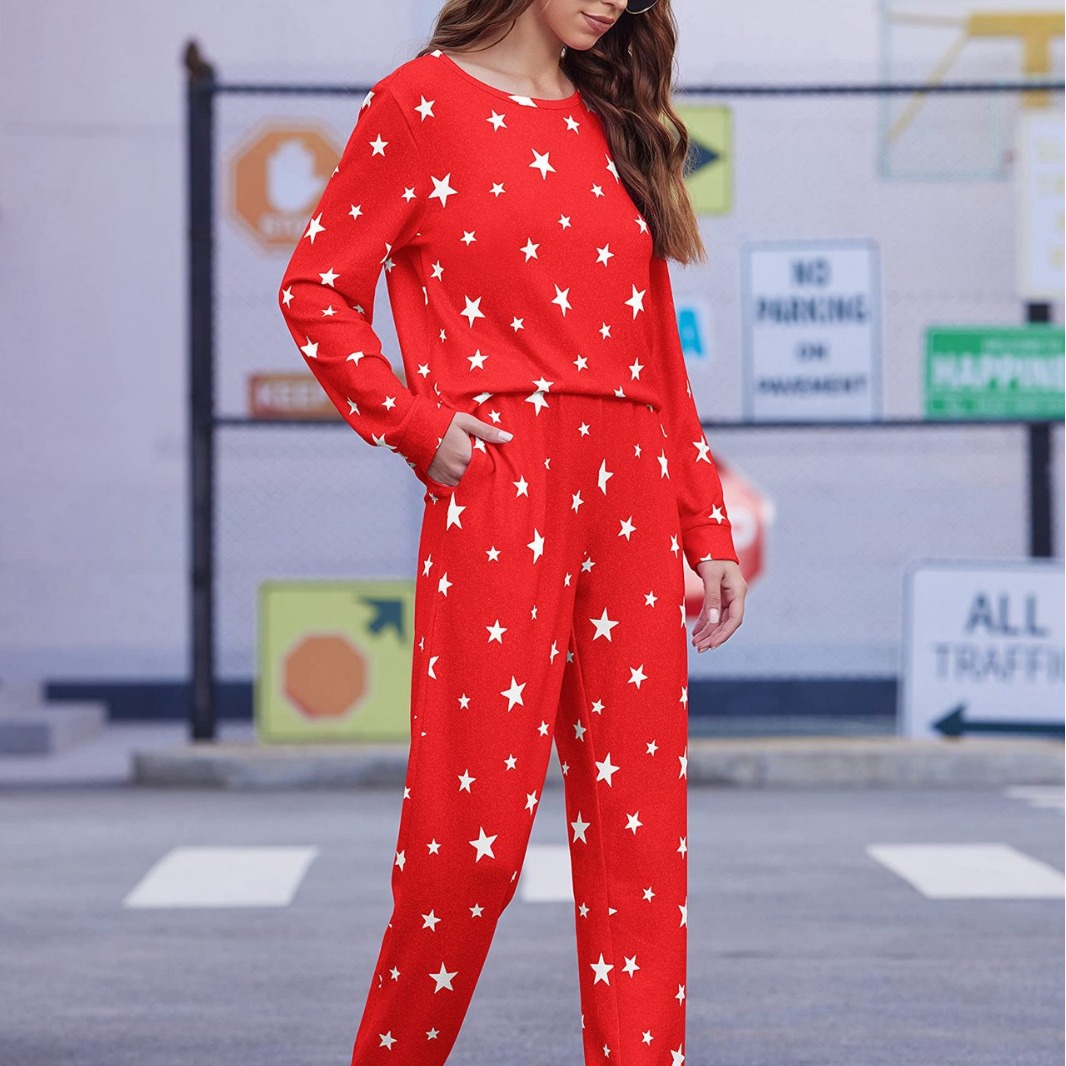 2025 Europa y América Amazon Red Star Print Cuello redondo Casual cómodo servicio a domicilio Pijamas Pijama Manga larga