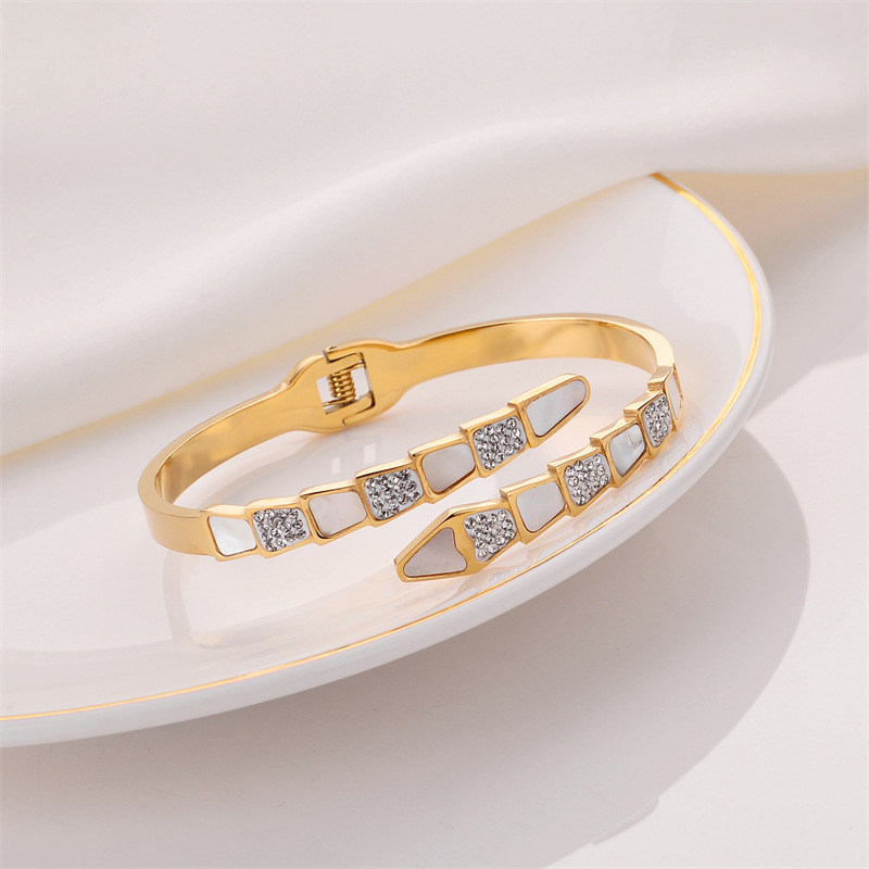 9903-Dorado
