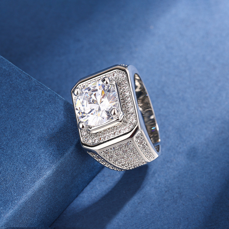 Luxe haut de gamme de 5 carats avec une bouche ouverte, imitant le diamant du Mozambique, des cœurs et huit flèches, une entreprise dominatrice,_voghion.com