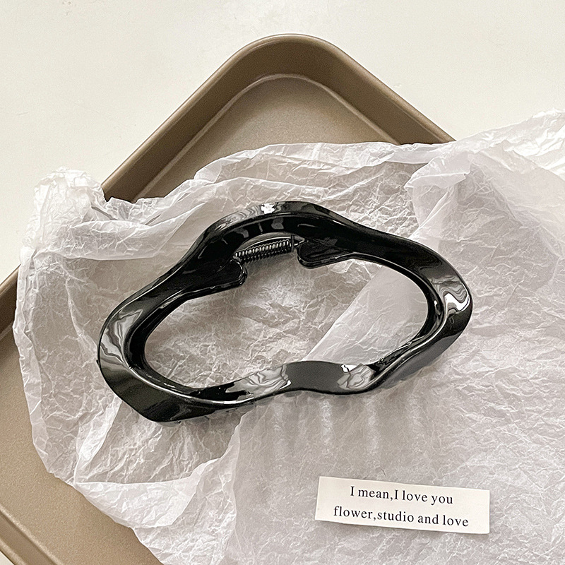 Pinza para el cabello en la parte posterior de la cabeza negra Clip de tiburón grande para mujer 2025 nuevo clip de agarre de sensación de alta calidad para el cabello, accesorio para el cabello, clip para la cabeza