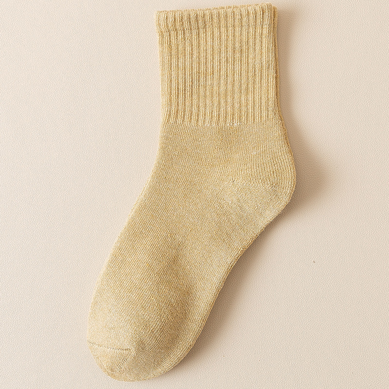 Calcetines de mujer de invierno forrado de lana gruesa caliente Terry Calcetines de piso de otoño e invierno de color sólido a media pantorrilla Zhuji calcetines al por mayor