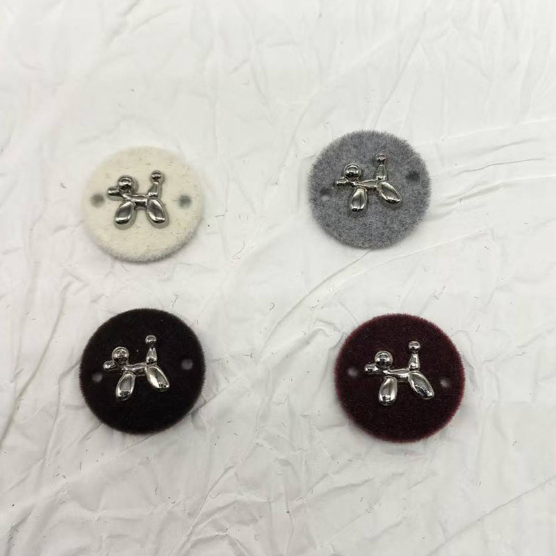 植绒米卡龙彩色 合金 有眼 纽扣标牌字母椭圆扣针织衣 标吊牌配件|undefined