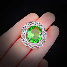抖音直播网红同款草绿色锆石戒指豪镶满钻夸张15克拉开口彩宝戒指