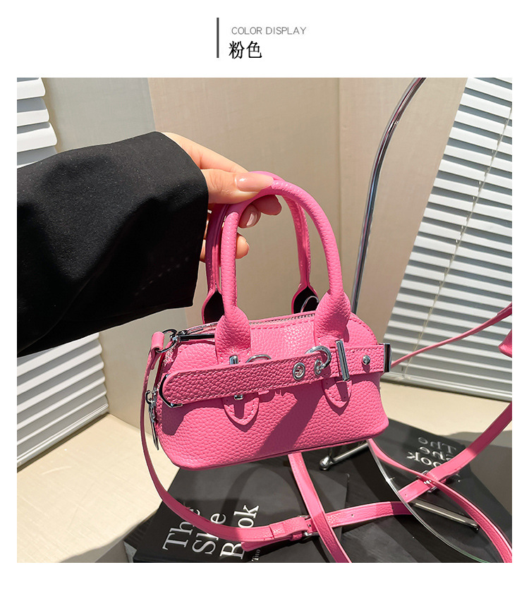 A simple and individual hand-held shell bag, a new Spring/Summer 2025 niche fashion casual shoulder bag, a trendy and stylish crossbody bag undefined