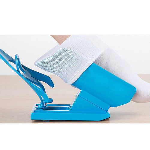 Sock-wearing artifact for the elderly without bending over. Sock-wearing auxiliary for the elderly. Sock-wearing device for loose socks and wide-mouth socks for the elderly.
