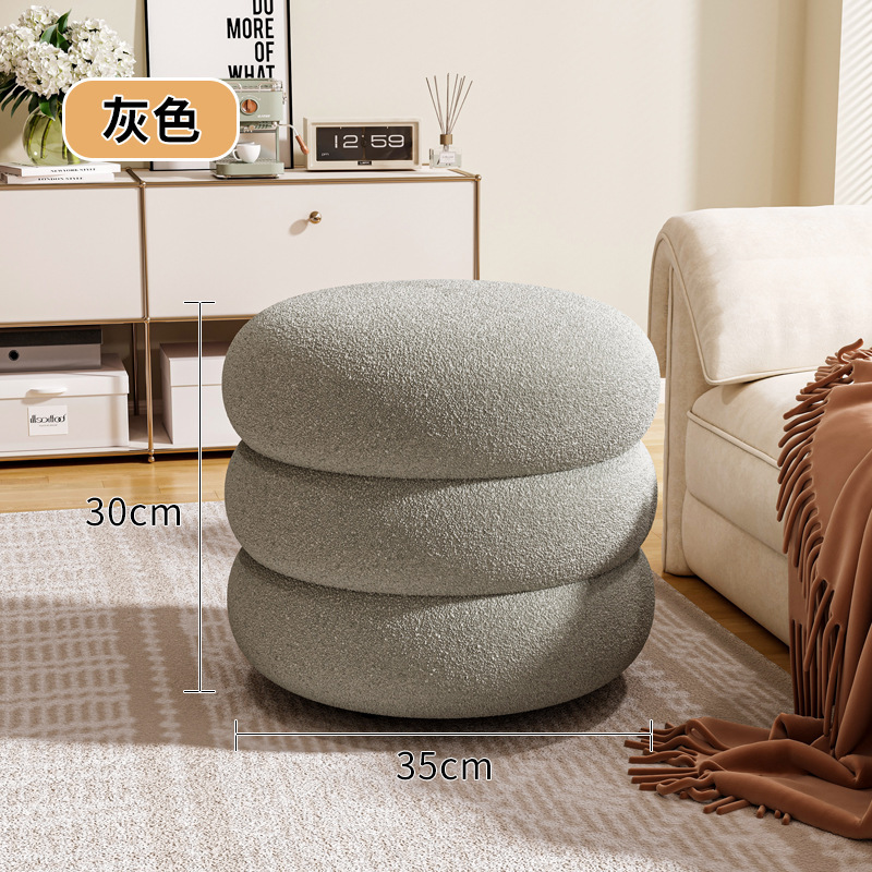 クリーム風の小さい腰掛けの家庭用の客間のソファーの丸い腰掛けのネットの低い板の腰掛けのアイデアは切り株に座って戸口に入って靴の腰掛けを交換します。|undefined