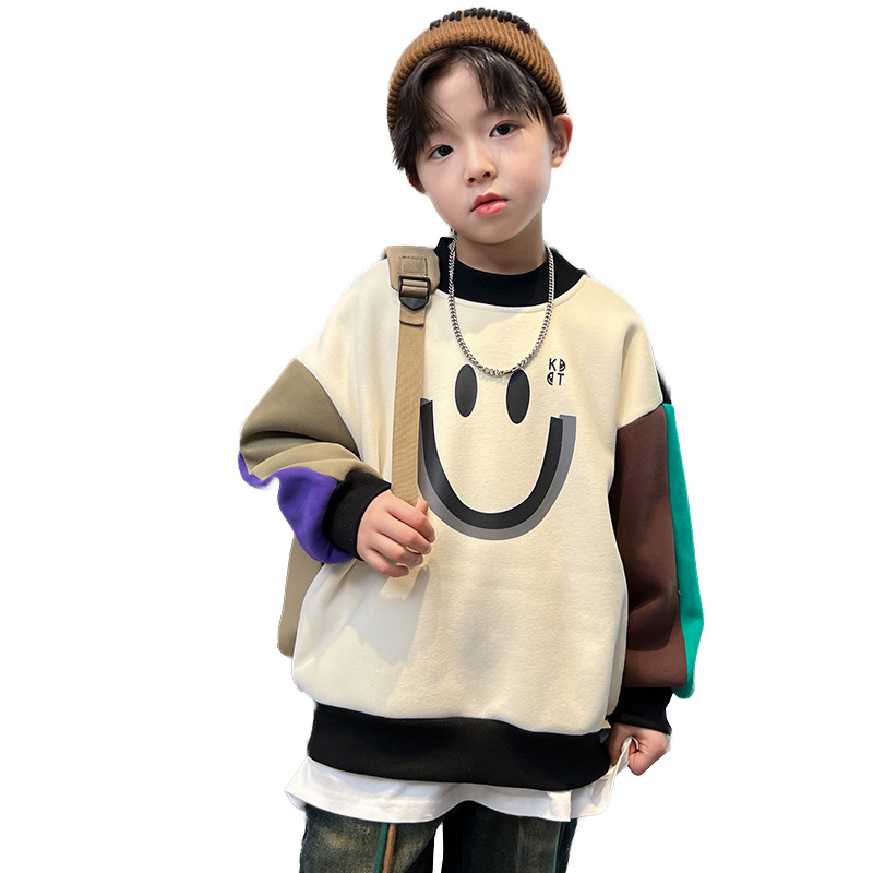 Felpa con cappuccio in velluto color block con stampa di un volto sorridente da bambino autunno e inverno 2023 abbigliamento per bambini con spessore_voghion.com