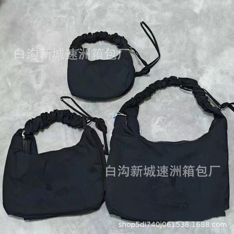 2025 Cloud Bag Portable Crossbody Bag Underarm Bag New Women's Bag Single Shoulder Niche Large Capacity Trendy Brand Women's Bag Sport
