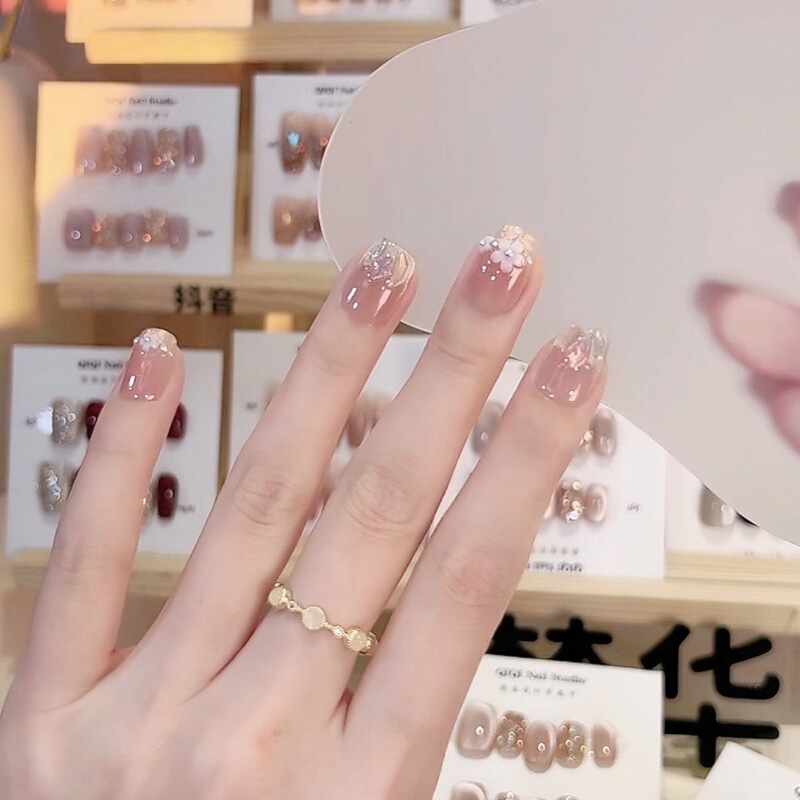 Gogo Dance 10-piece Pure Hand-worn Armor Spring Cat Eye Cartoon Dopamine Butterfly Manicure Patch Nails