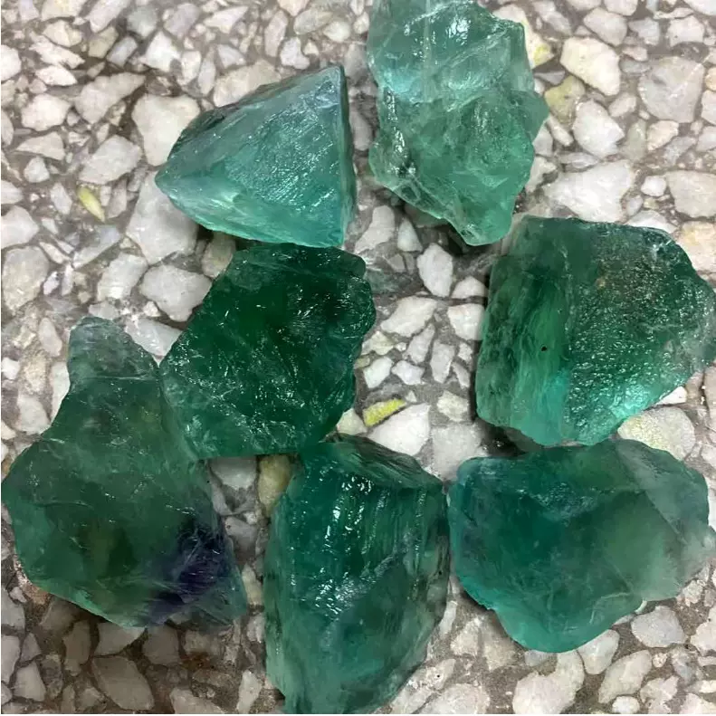 厂家直供盆栽鱼缸摆件绿色萤石水晶萤石原石水晶装饰摆件萤石