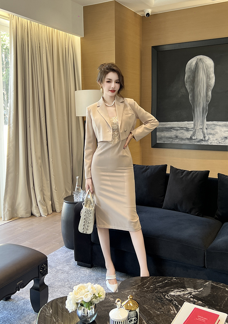 Bộ áo khoác vest phối váy hai dây nữ phong cách trưởng thành — Màu Kaki chi tiết 6