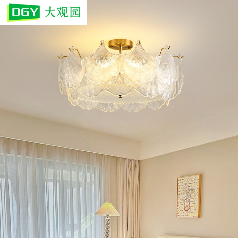 Luz francesa de lujo lámpara de dormitorio crema de viento red roja ginkgo lámpara de vidrio simple habitación de espectro completo luz de techo 413L