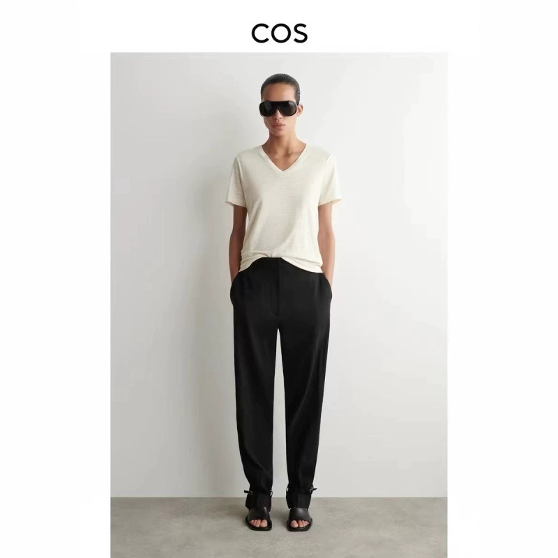 Standard Fit Linen V-Neck Short-Sleeve T-Shirt T0668 Standard Fit Linen V-Neck Short-Sleeve T-Shirt T0668