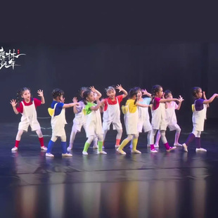 ��һ��ͯ�ݳ���С���L������һ�w�������赸���ǹ�ɫ����ױ���ѝ