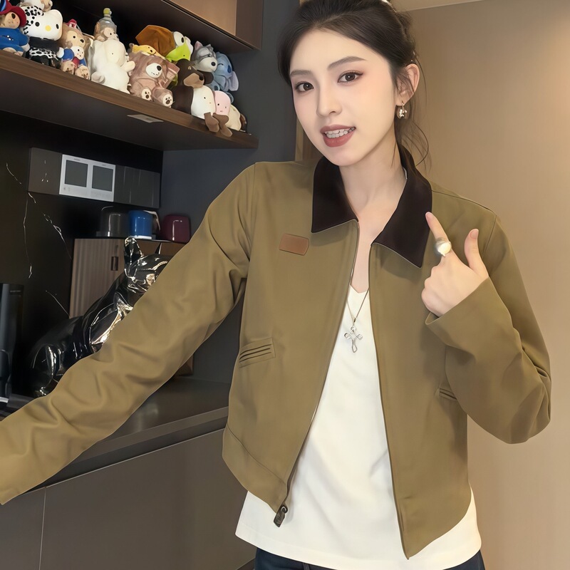 American barn-style work jacket for women, new autumn collection, retro Detroit color-block design, short baseball jacket with a stand-up collar American barn-style work jacket for women, new autumn collection, retro Detroit color-block design, short baseball jacket with a stand-up collar