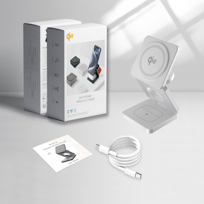 ソースファクトリーの新製品 QI2 Amazon ベストセラー折りたたみ式スリーインワン磁気ワイヤレス充電器 iw30Pro qi2|undefined