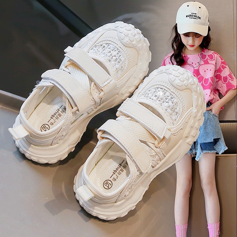 Girls' Sandals 2026 Spring and Summer New Children's Sports Sandals Girls' Mesh Shoes for Older Children Fashionable and Stylish Closed-Toe Shoes