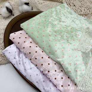 ins�ɚ���Ů�z�q�����nϵײɫ���c���b����lȦͯ�b�ֹ�����