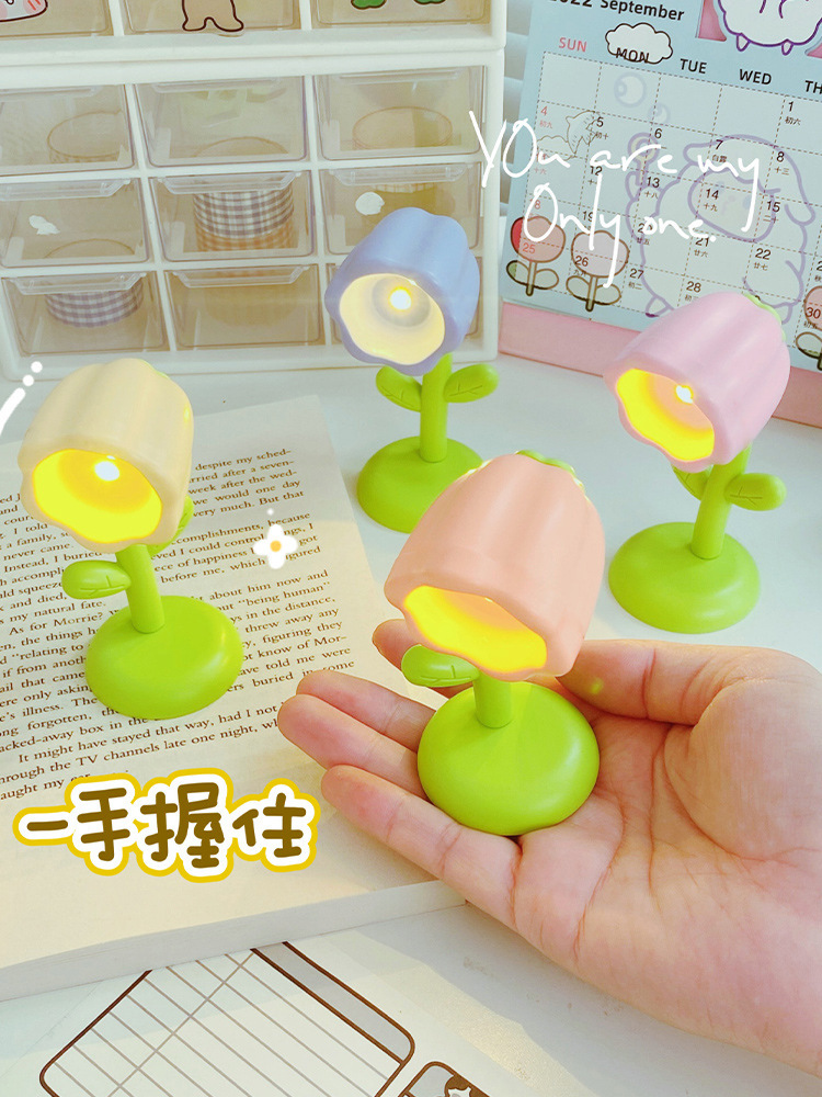 Batterie-Tischlampe Cartoon-Blumen DIY Creme-Gel Nachtlicht Mini-LED Stimmungslicht Kreatives Geschenk Dekofigur
