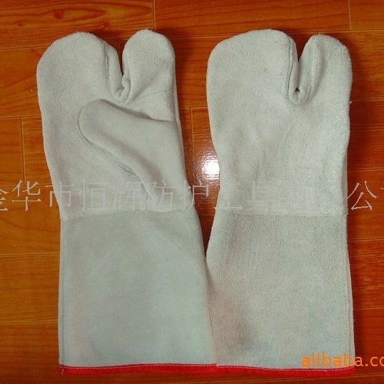 厂家供应优质三指牛皮加厚手套隔热手套耐磨手套电焊手闷子