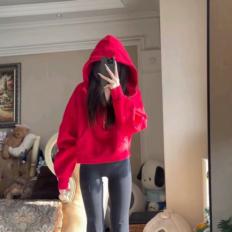 Half-zip hooded embroidered loose-fit sweatshirt for women, sports casual jacket, autumn and winter fleece-lined warm yoga top Half-zip hooded embroidered loose-fit sweatshirt for women, sports casual jacket, autumn and winter fleece-lined warm yoga top
