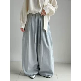 连衣裙;女式衬衫;女式针织衫