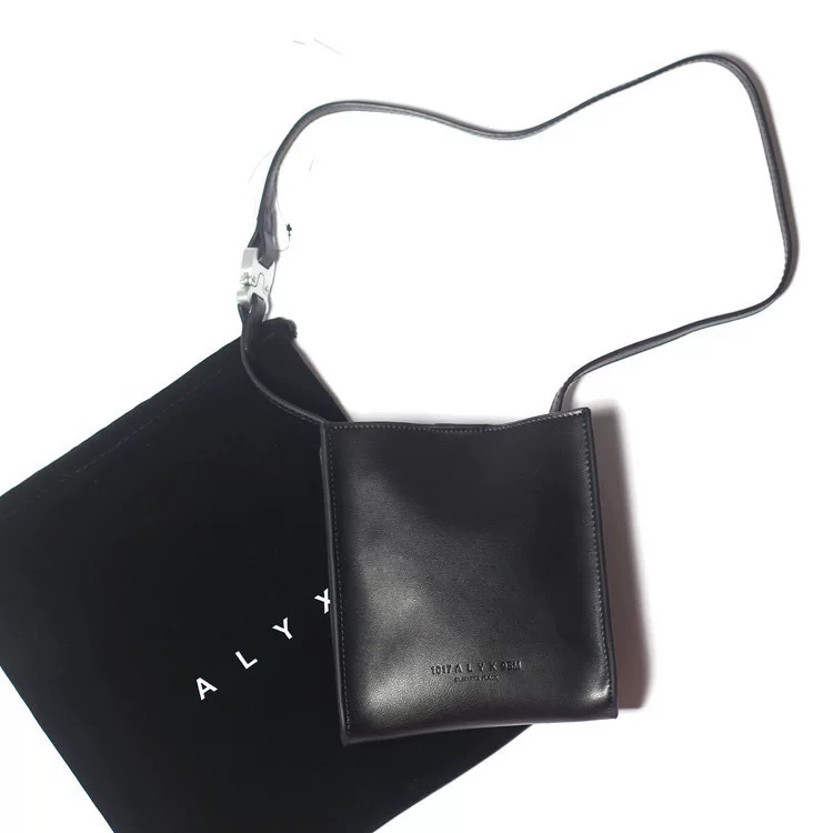 [牛货 1017 ALYX包 Backpack男女通用锁扣机能真皮 9SM 单肩斜挎包]