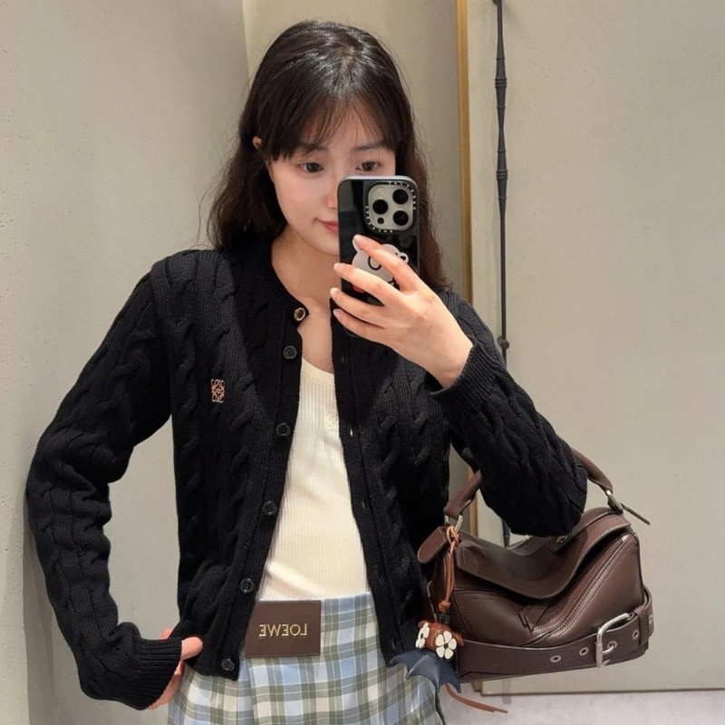 2025 Luojia 新しい超クールオートバイ幾何学バッグ本革レディースバッグハンドバッグ女性のショルダークロスボディ通勤バッグ|undefined