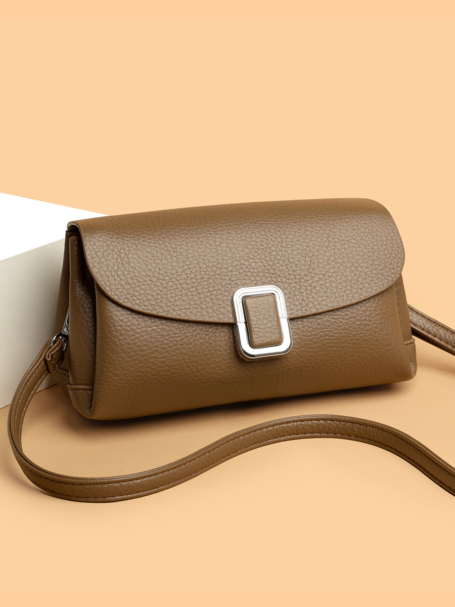 Retro capacious elegant shoulder bag