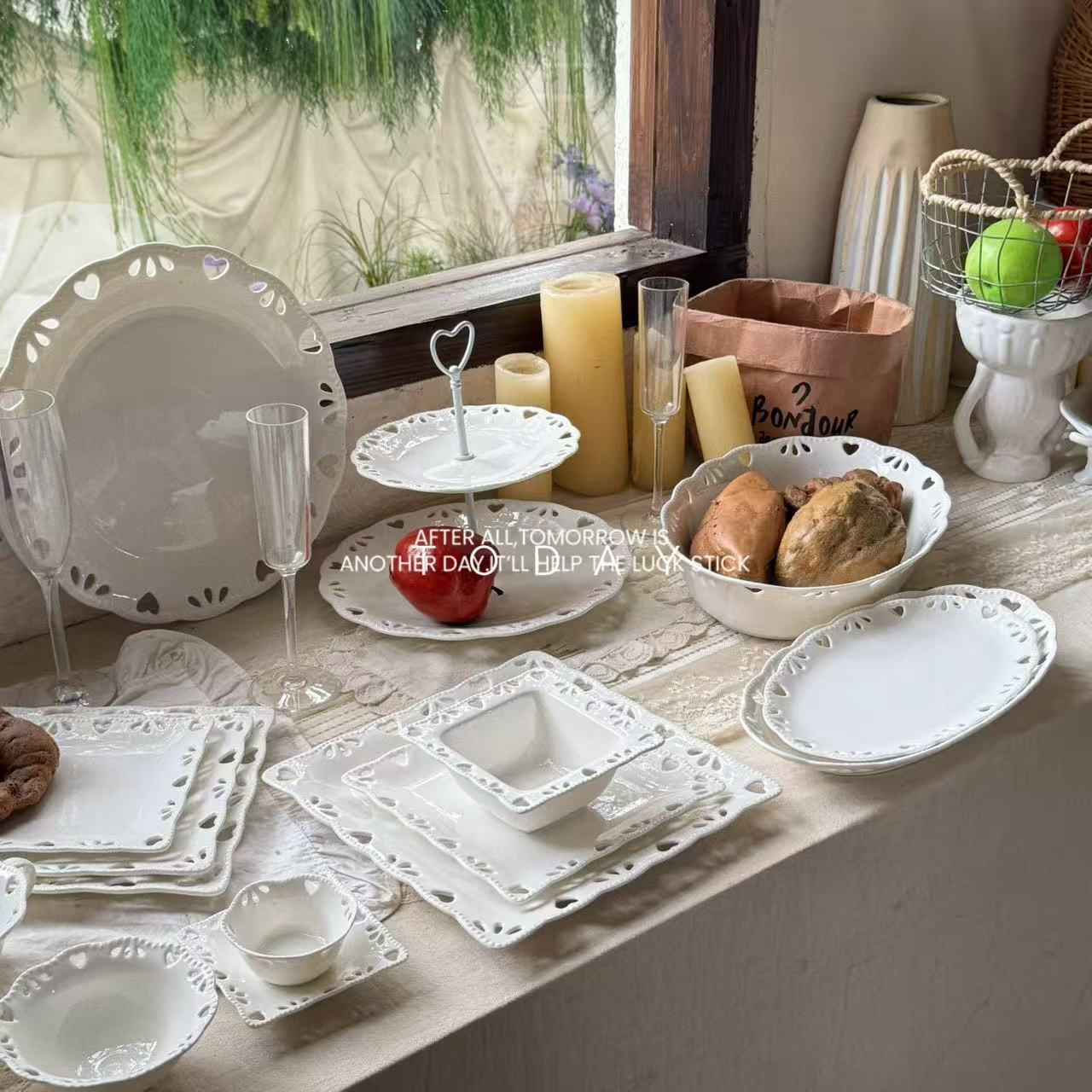 Ceramic tableware