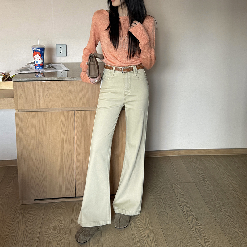 2026 Autumn New Women's Flared Jeans: Comfortable, Skin-Friendly, 360-Degree Perfect Stretch, Slimming and Figure-Flattering